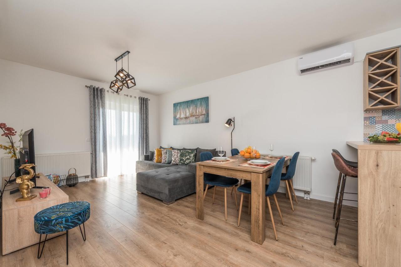 Apartmani Dmarie Privlaka  Exterior photo