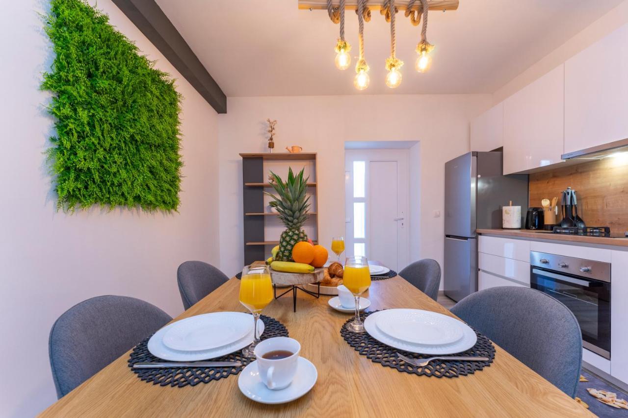 Apartmani Dmarie Privlaka  Exterior photo